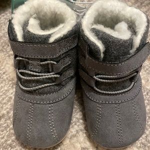 Surpize by stride rite baby boots